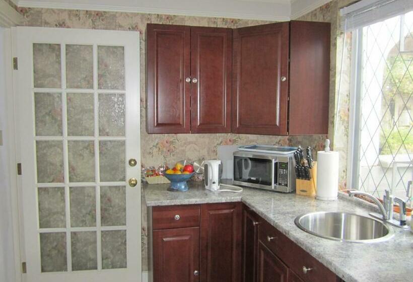 スイート, Heathergate Cottage And Suites