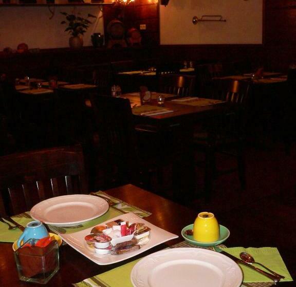 스탠다드 룸, Café Restaurant De Kroon