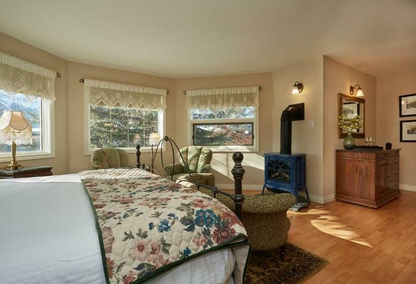 스위트 킹사이즈 침대, Lady Macdonald Country Inn
