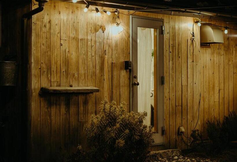Семейный Номер Совместный Санузел, Hostel Saruya