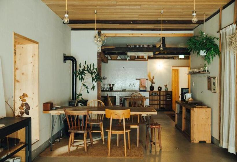 Семейный Номер, Hostel Saruya