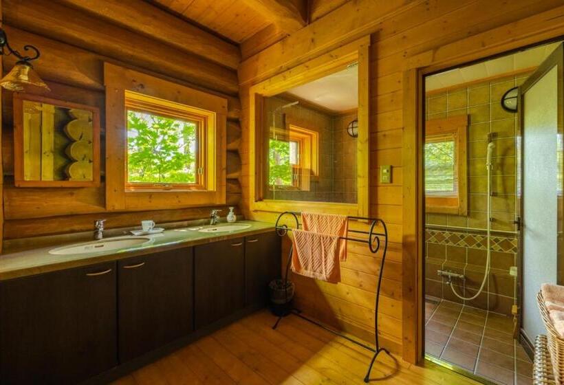 Дом 4 Спальни, Reposer Hakuba