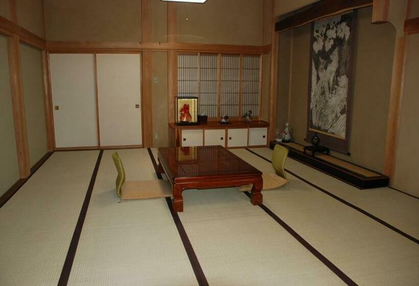带共用浴室的标准房间, Oshi Ryokan