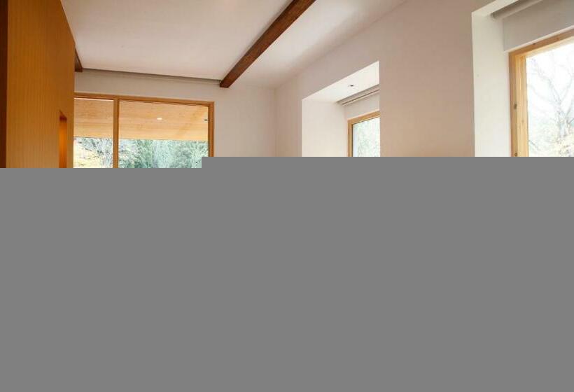 Полулюкс, Satoyama Jujo The House
