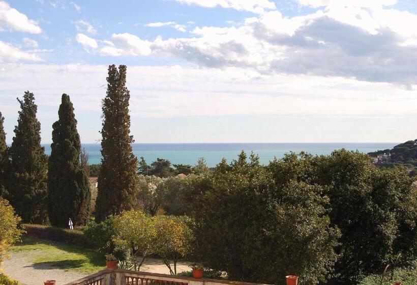 ویلای یک اتاق خوابه با استخر شنا, B&b Can Casadella