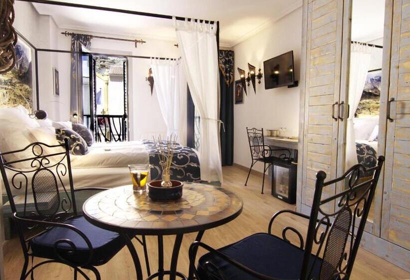 Трехместный Номер Стандарт с Балконом, Boutique Hotel Sierra De Alicante
