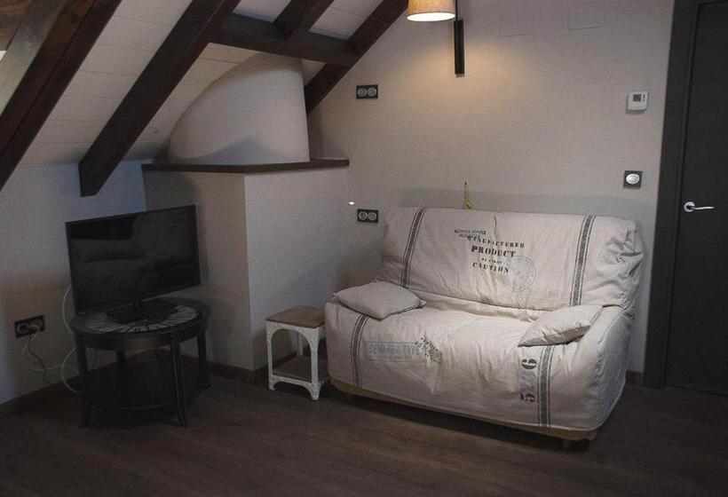 Семейный Номер, Hostel Albergue Monte Perdido