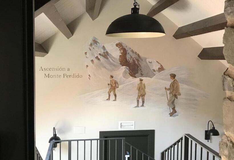 Номер Стандарт, Hostel Albergue Monte Perdido