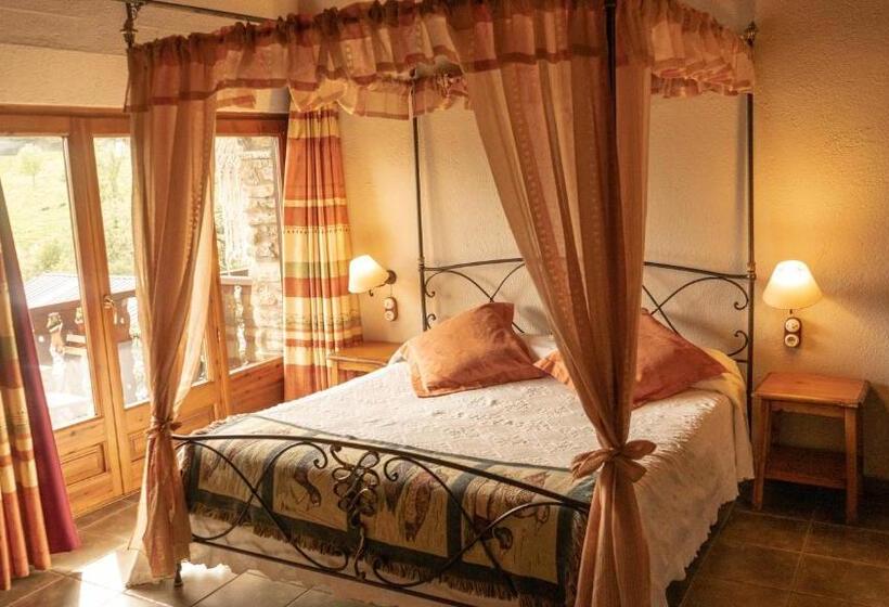 Номер Deluxe с Балконом, Mas d'en Roqueta