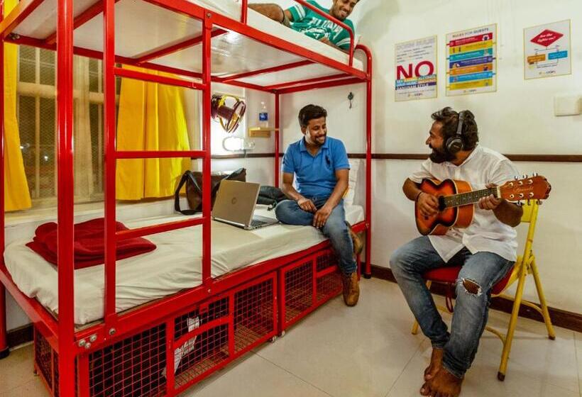 تختخواب در اتاق مشترک, Gostops Kochi