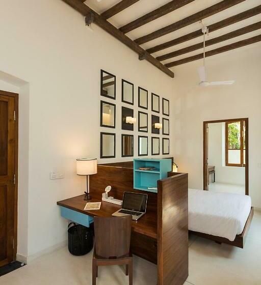 سوئیت با بالکن, La Villa
