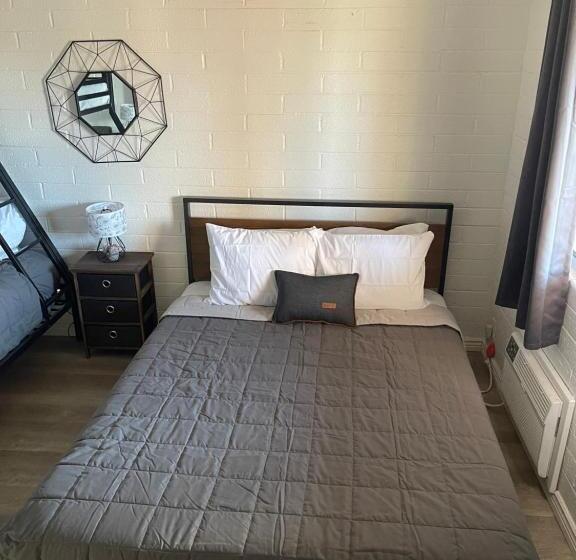 דירה בת חדר שינה 1 עם מרפסת, Canyon S Edge Route 66 Motel