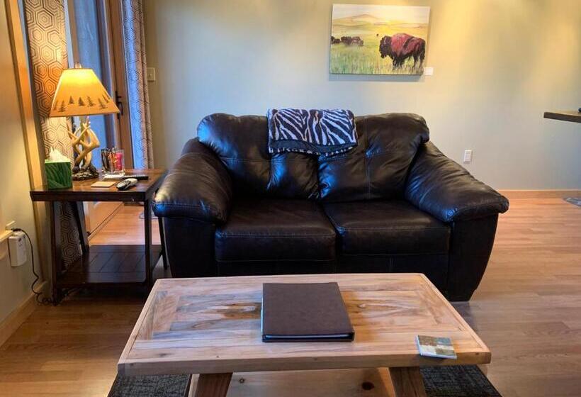 스위트, Twisp River Suites
