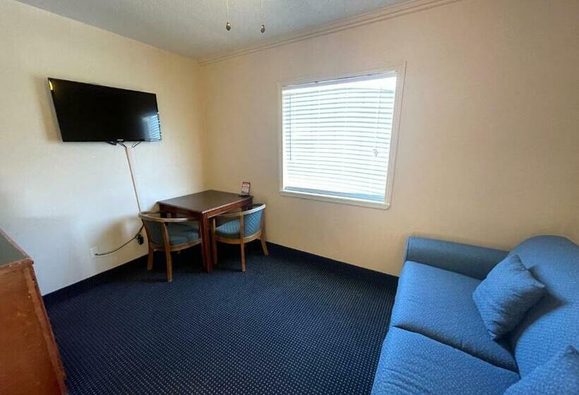 Suite Familiar, Flamingo Inn