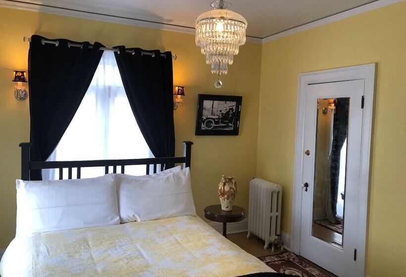 Номер Стандарт, Pendleton House Historic Inn And B&b