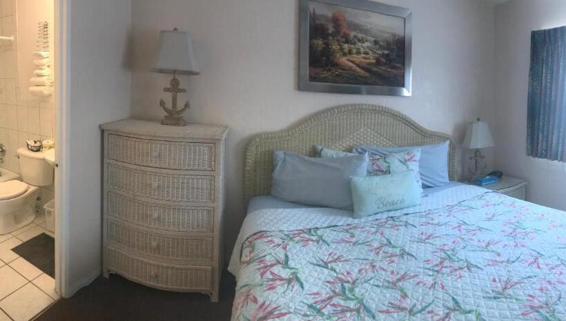 Люкс Deluxe Кровать Кинг, Carlton House Motel And Suites