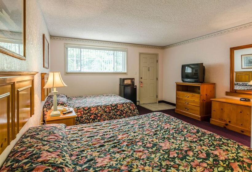 Номер Стандарт 2 Двуспальные Кровати, Highland Hills Motel & Cabins