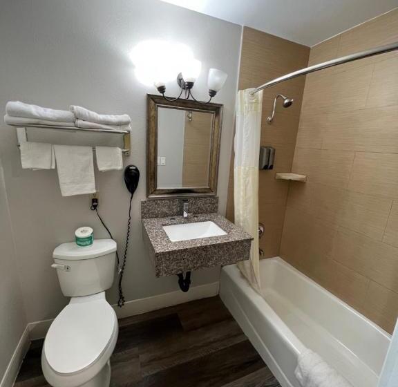 스탠다드 룸, Deluxe Inn Hawthorne/ Lax