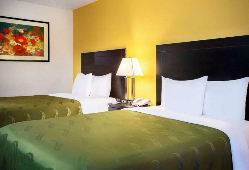 Номер Стандарт 2 Двуспальные Кровати, Quality Inn At Arlington Highlands