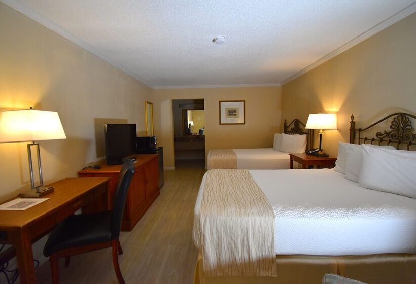 ２ダブルベッドのスタンダードルーム, The Guest Lodge Gainesville