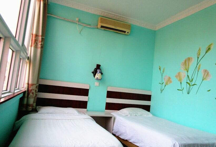 Номер Стандарт, 25 Four Seasons Youth Hostel