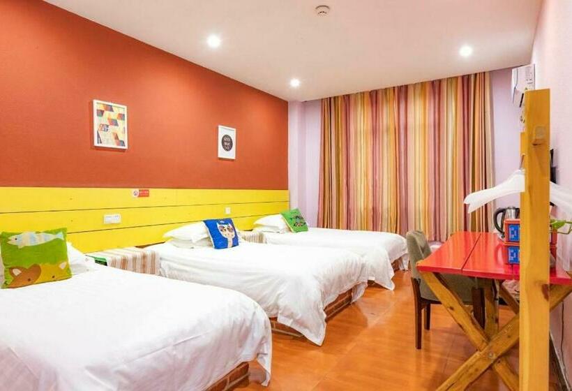 اتاق استاندارد سه نفره, Chengdu Dreams Travel International Youth Hostel