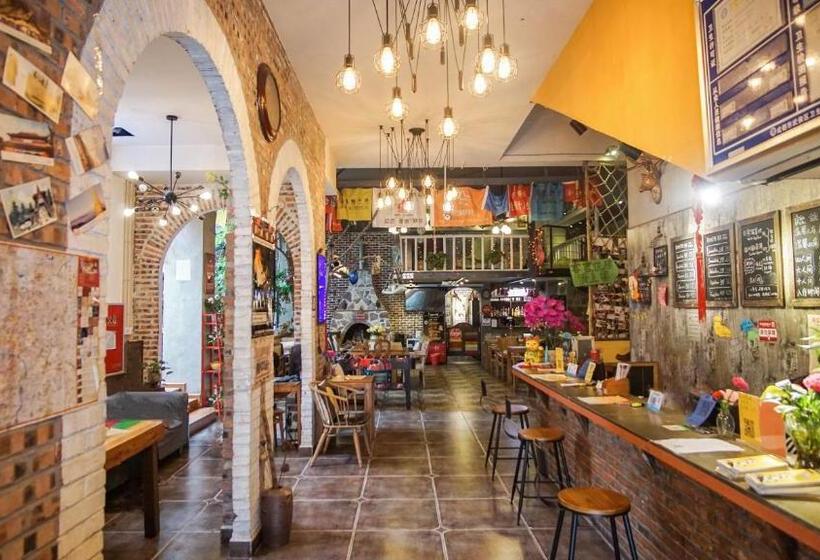 اتاق استاندارد, Chengdu Dreams Travel International Youth Hostel