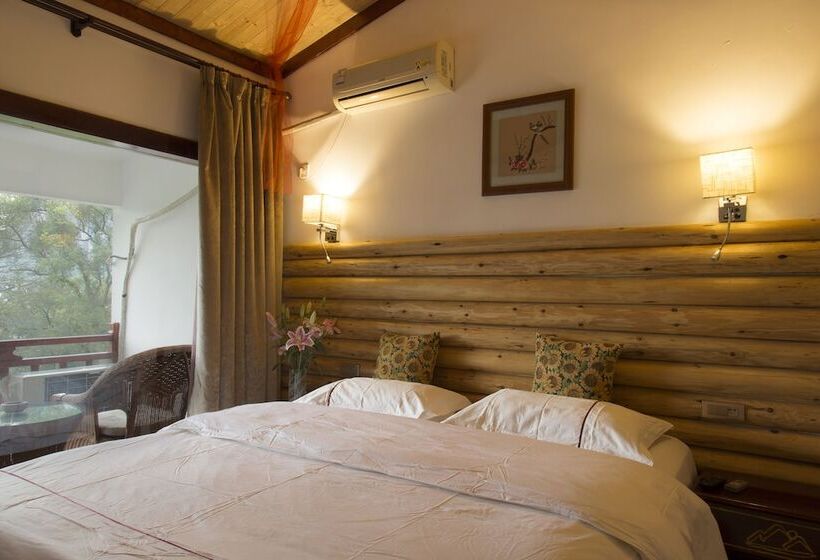 חדר דלוקס, Snow Lion Riverside Resort