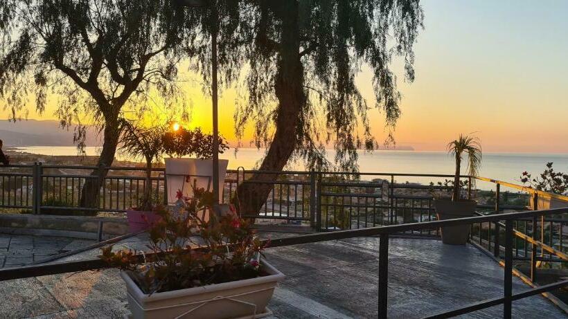 Четырехместный Номер Стандарт Вид на Море, Belvedere Rent Rooms