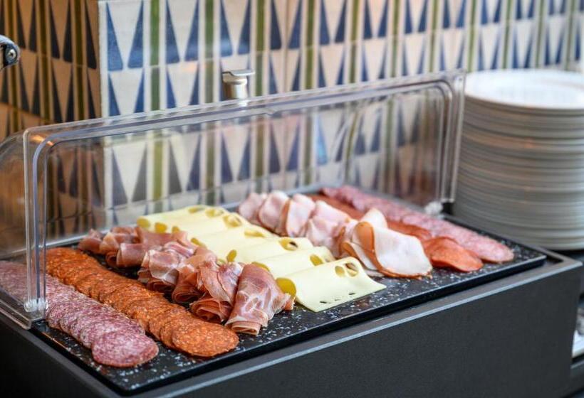 اتاق استاندارد, Maison Bistro &