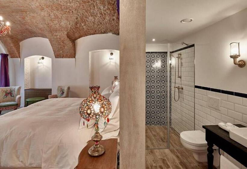 اتاق استاندارد, Maison Bistro &