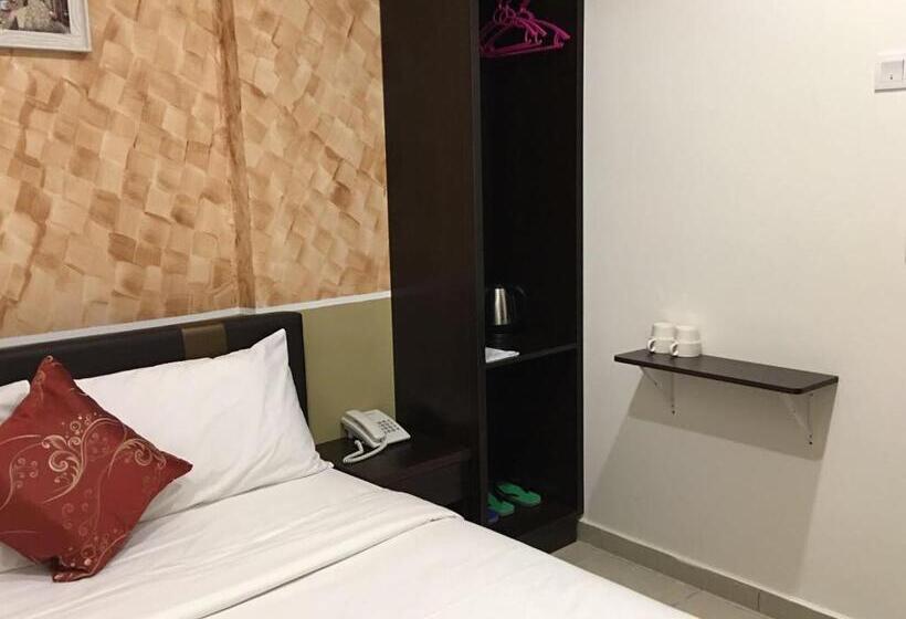 Номер Deluxe, Global Inn