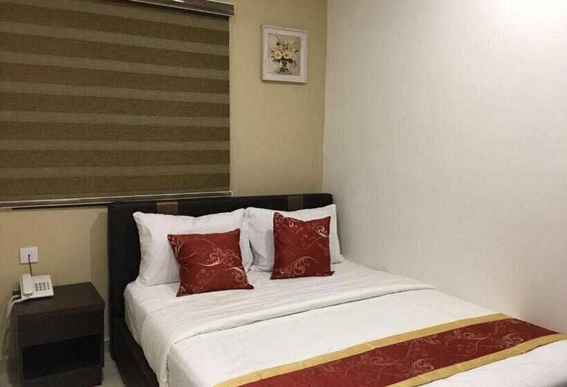 Номер Deluxe, Global Inn