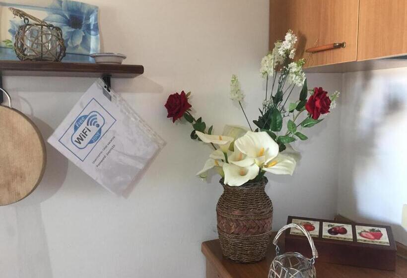 1 Bedroom Deluxe Apartment Sea View, Casa Papiro