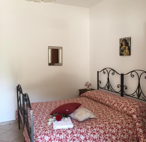 1 Bedroom Deluxe Apartment Sea View, Casa Papiro