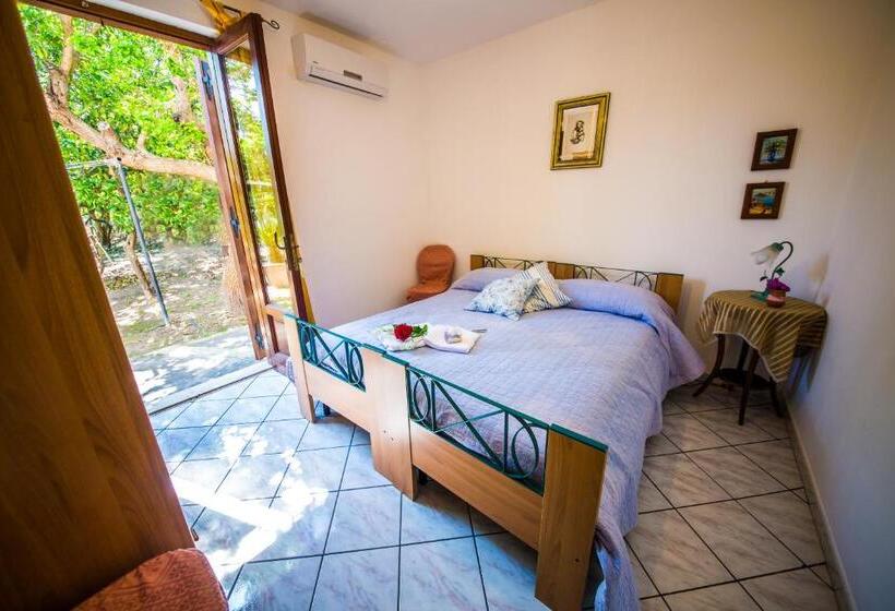 آپارتمان خانوادگی, Casa Papiro