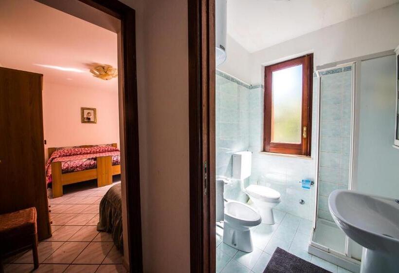 آپارتمان خانوادگی, Casa Papiro