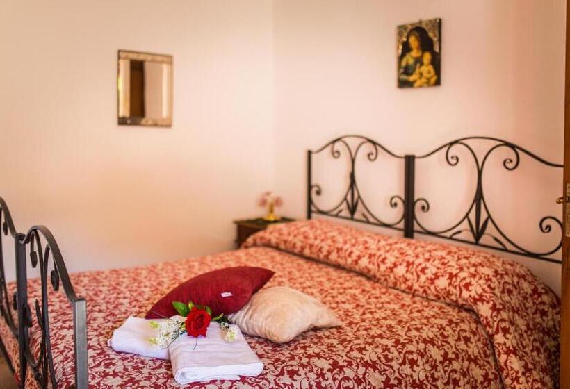 1 Bedroom Deluxe Apartment Sea View, Casa Papiro