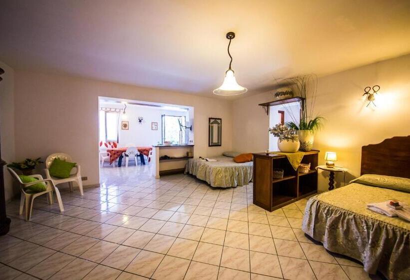 آپارتمان خانوادگی, Casa Papiro