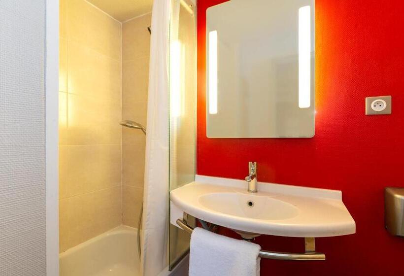 Четырехместный Номер Стандарт, B&b Hotel Angers 1 Beaucouzé