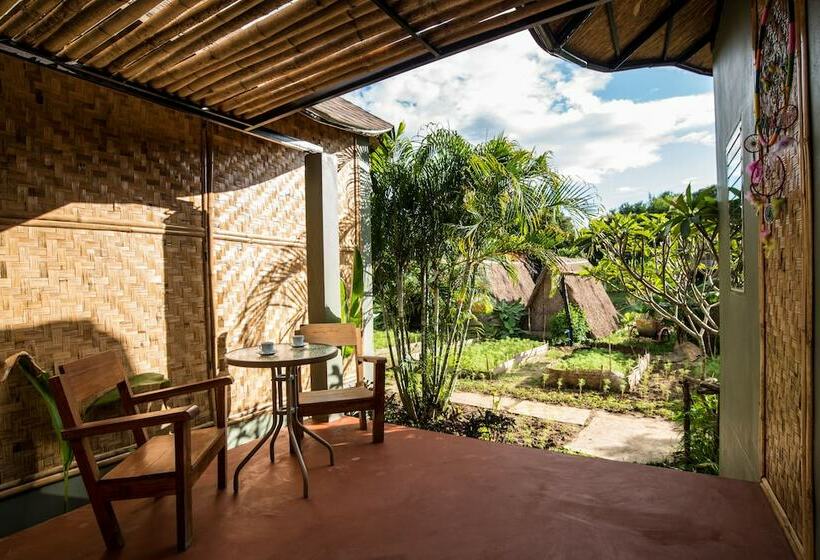 بانگلوی لوکس, Pai Nai Fun Resort