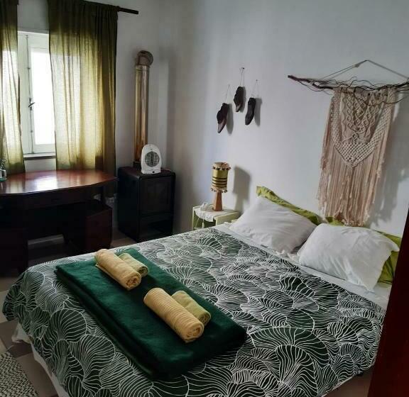 חדר סטנדרט חדר אמבטיה משותף, Olive Hostel Lagos
