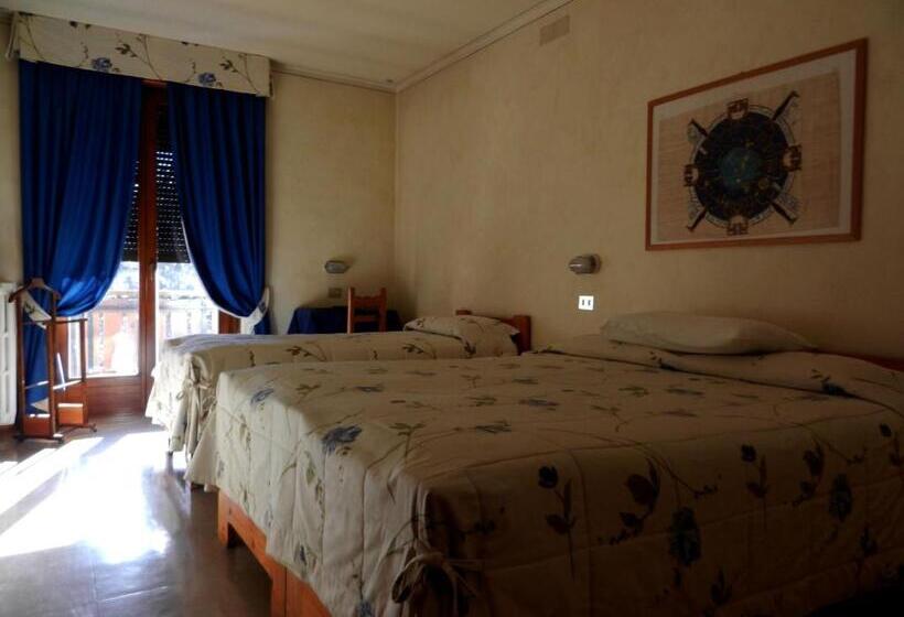 Номер Стандарт Трехместный, Albergo Adele