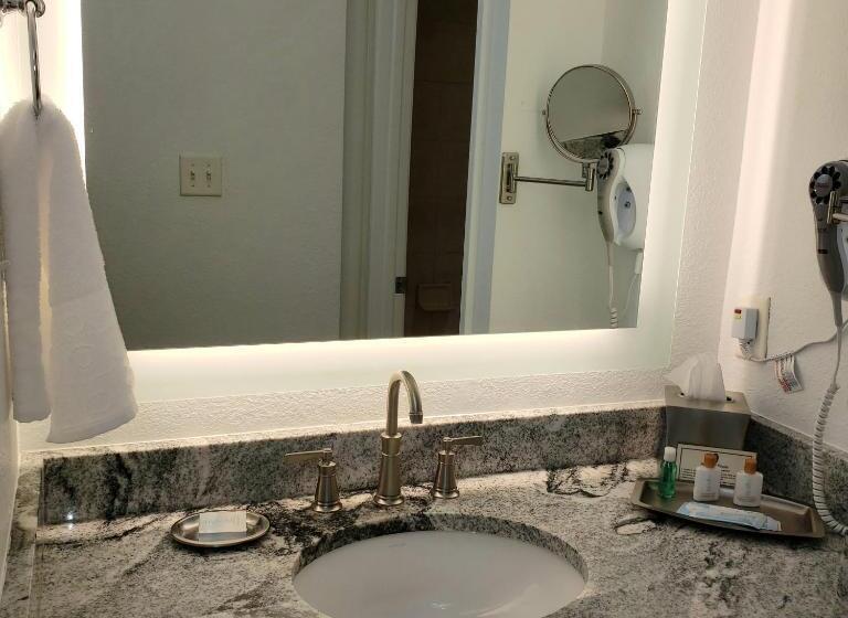 اتاق استاندارد, Avenue Inn & Spa