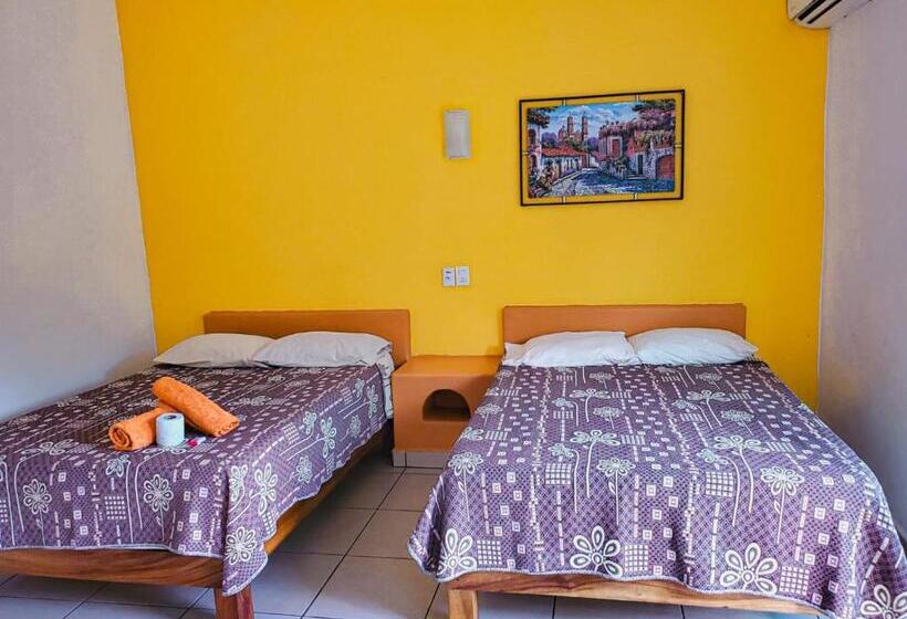 Bungalow Standard, Manglar Pacific
