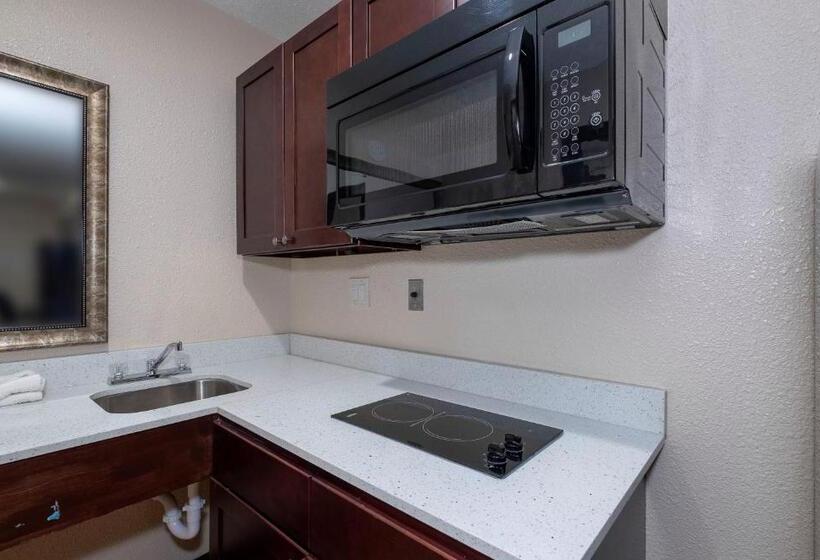 غرفة ديلوكس سرير كينج, Red Roof Inn Morgan City