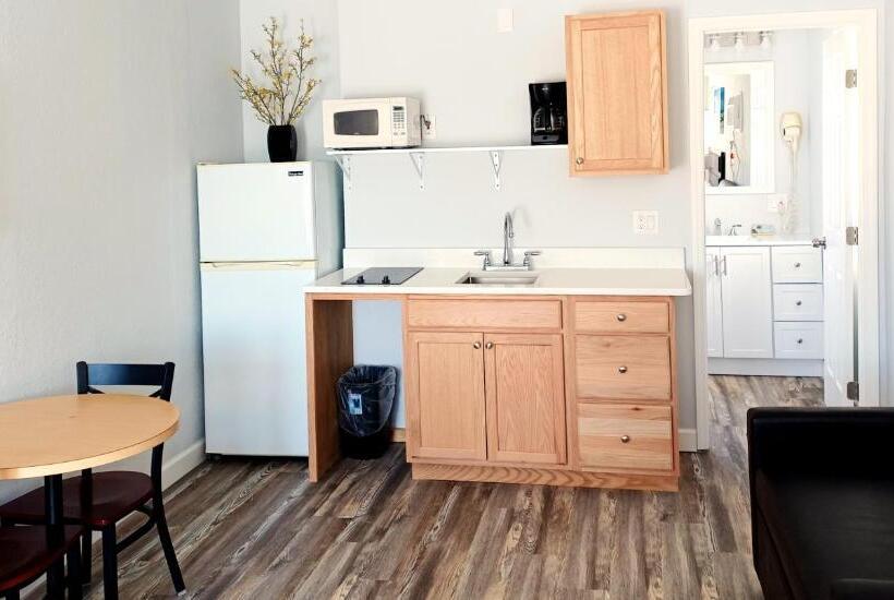 디럭스 스튜디오, Johns Pass Beach Motel