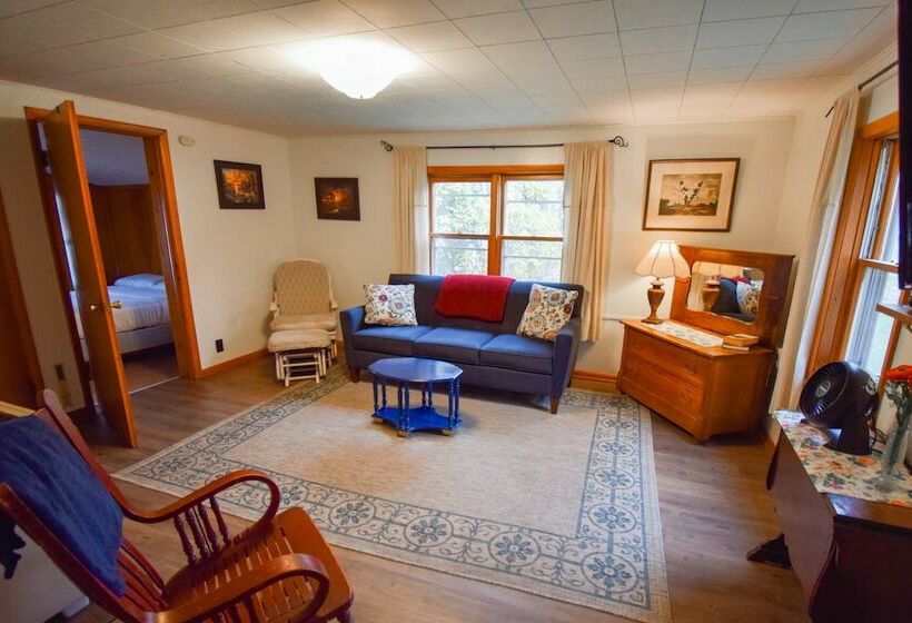 Дом 2 Спальни, Mission Springs Resort