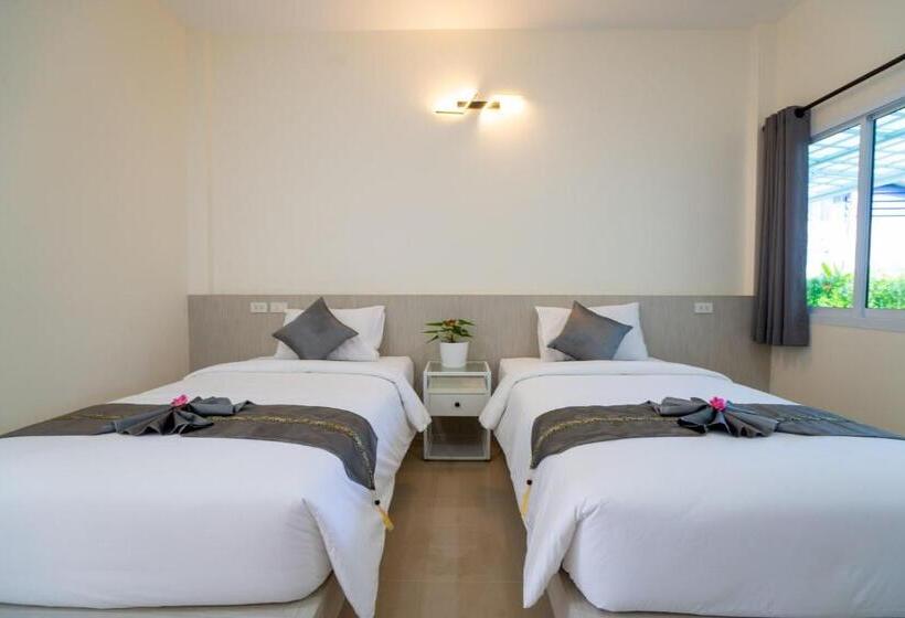 디럭스 룸, Puean Chang Resort Phuket