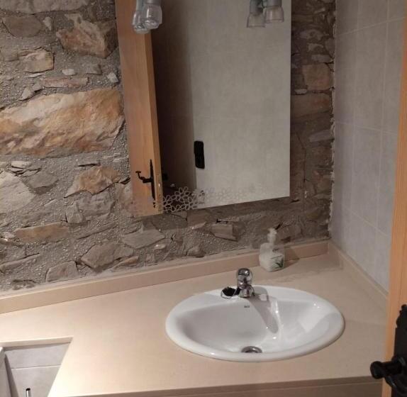 Дом 1 Спальня, Casa Rural Borrenes Las Médulas